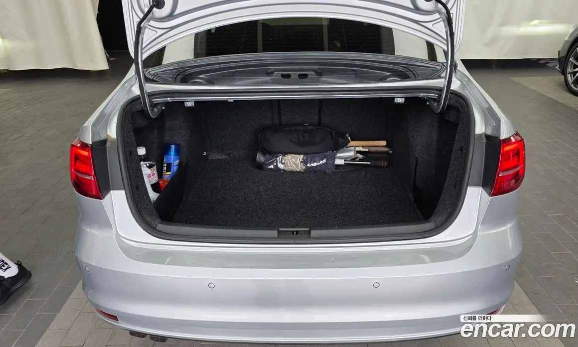 Volkswagen Jetta 2015 2.0 автомат (гидро), фото 20