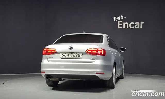 Volkswagen Jetta 2015 2.0 автомат (гидро), миниатюра 4