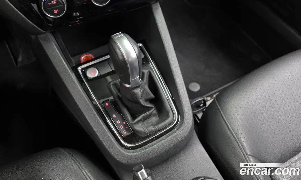 Volkswagen Jetta 2015 2.0 автомат (гидро), фото 9