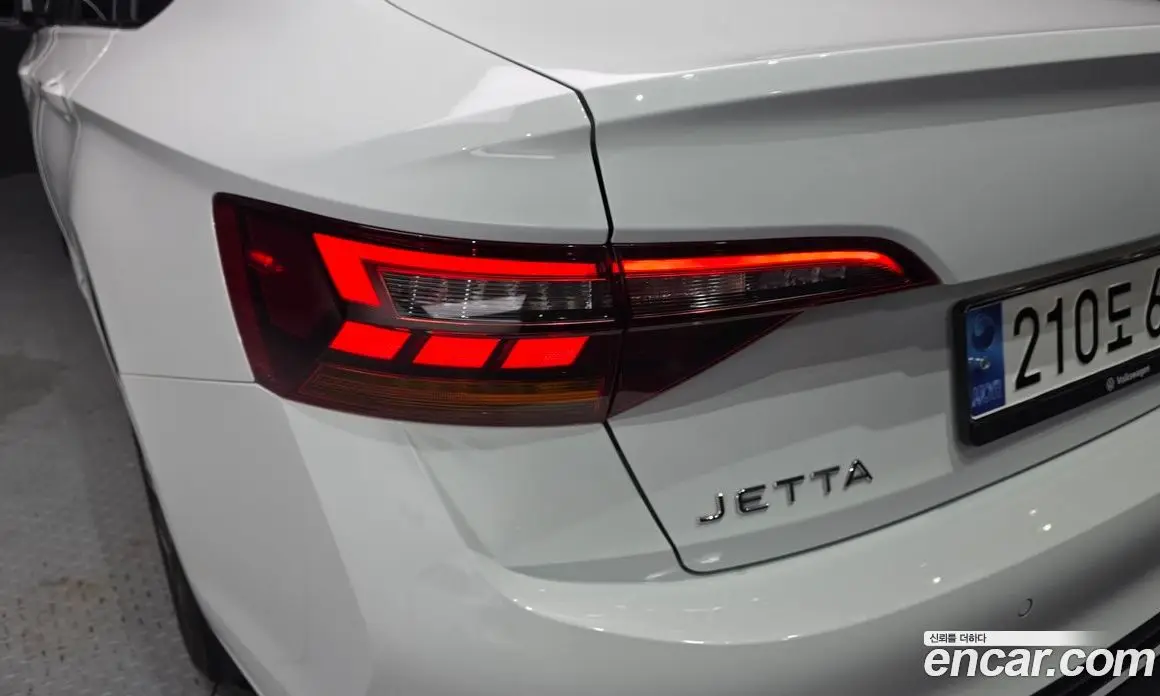 Volkswagen Jetta 2023 1.5 автомат (гидро), фото 9