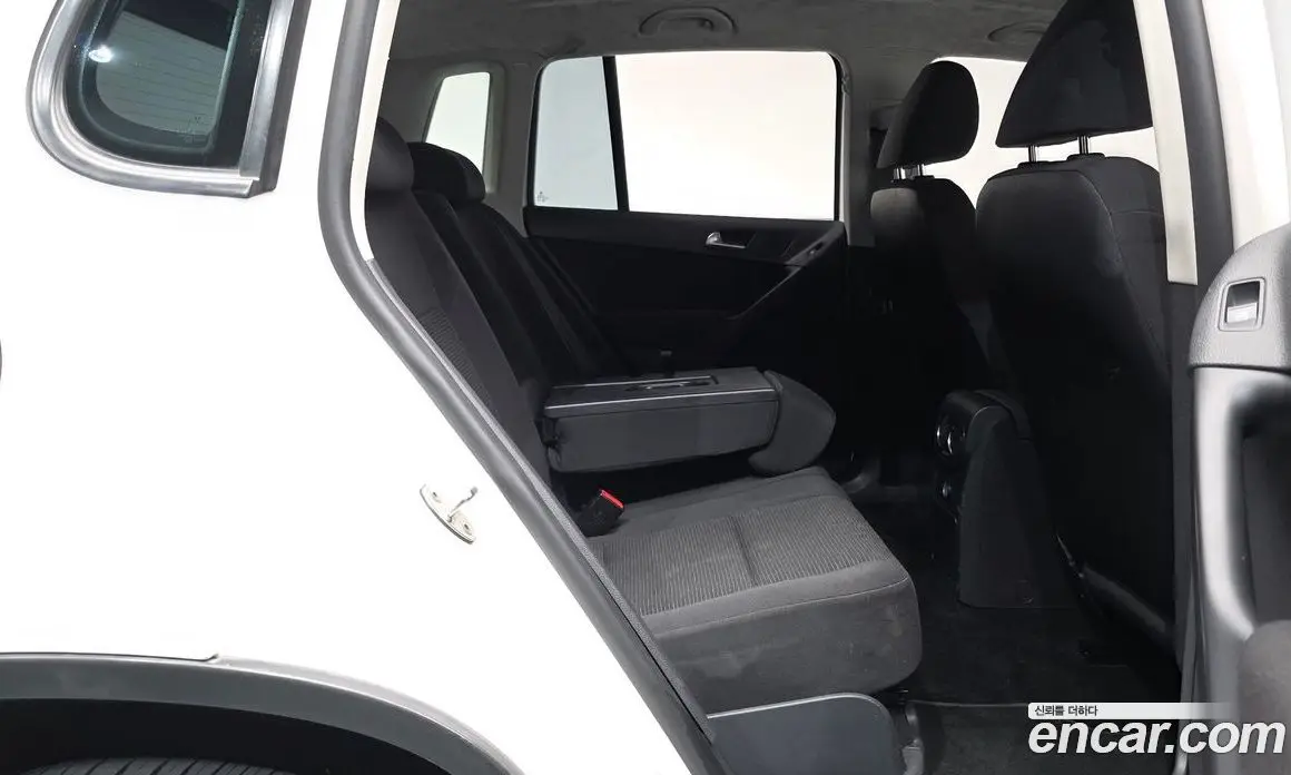 Volkswagen Tiguan 2014 2.0 автомат (гидро), фото 11