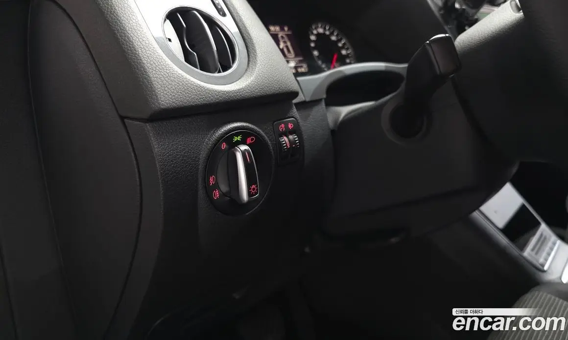Volkswagen Tiguan 2014 2.0 автомат (гидро), фото 18