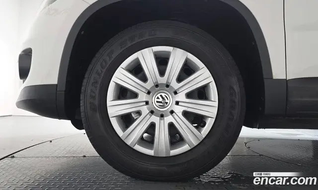 Volkswagen Tiguan 2014 2.0 автомат (гидро), миниатюра 5