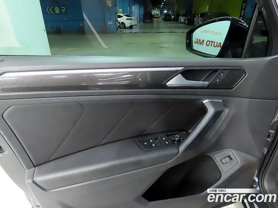 Volkswagen Tiguan 2020 2.0 автомат (гидро), фото 12