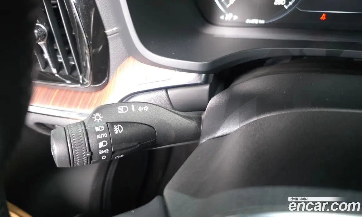 Volvo S60 2021 2.0 автомат (гидро), фото 30