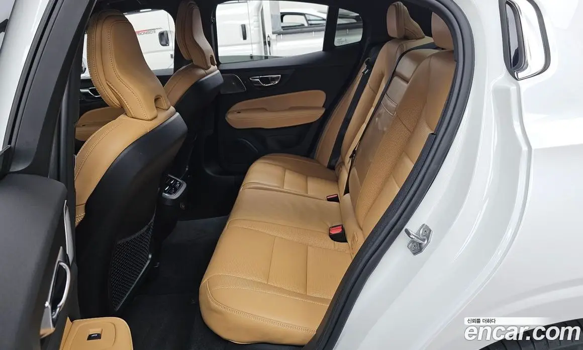 Volvo S60 2021 2.0 автомат (гидро), фото 16