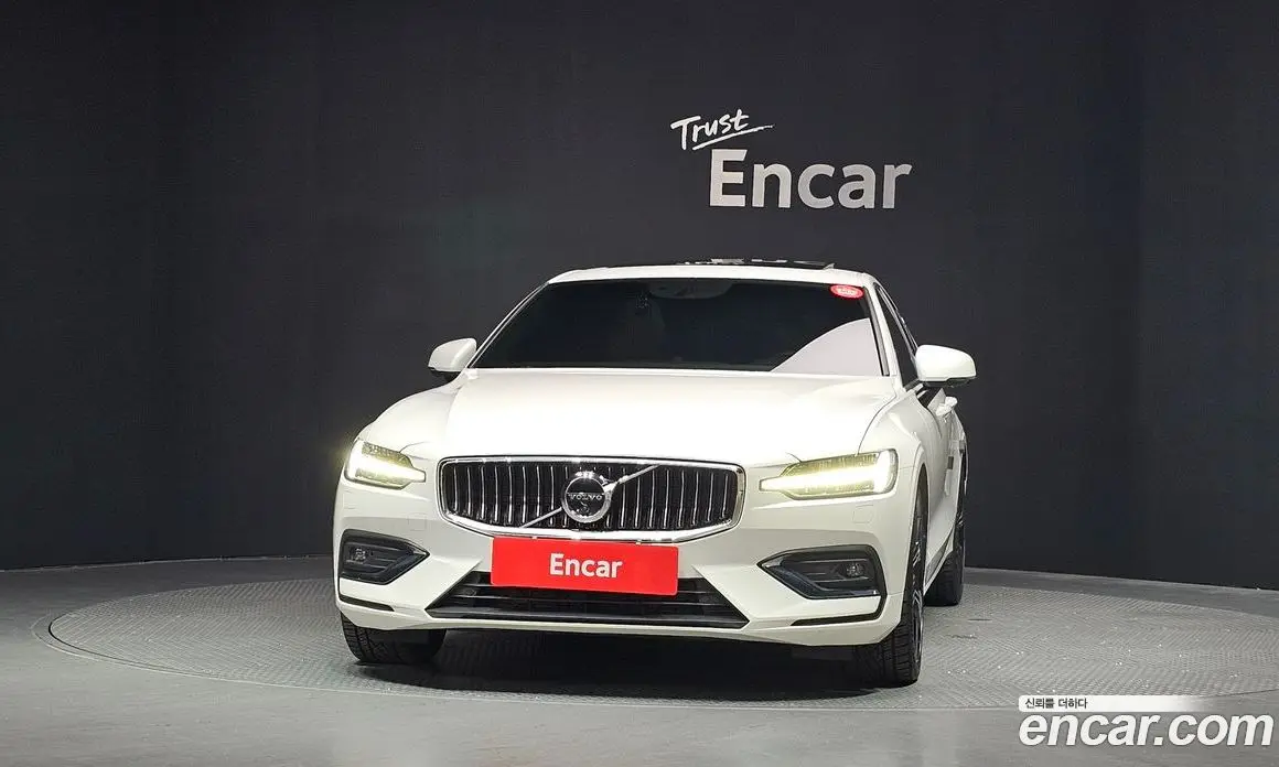 Volvo S60 2021 2.0 автомат (гидро), фото 3