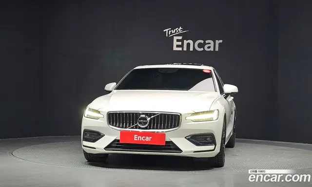 Volvo S60 2021 2.0 автомат (гидро), миниатюра 3