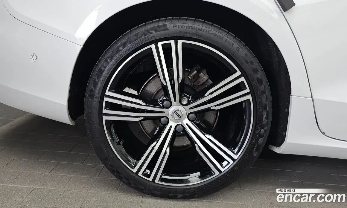 Volvo S60 2021 2.0 автомат (гидро), фото 5