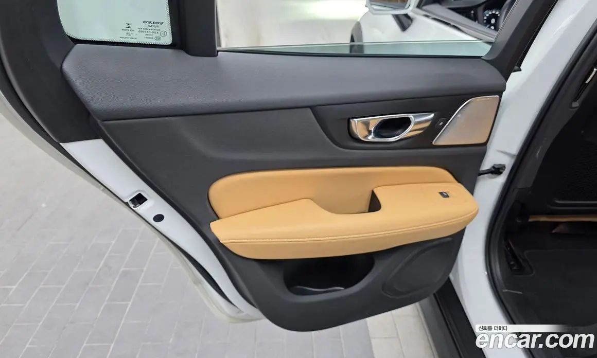 Volvo V60 2020 2.0 автомат (гидро), фото 15