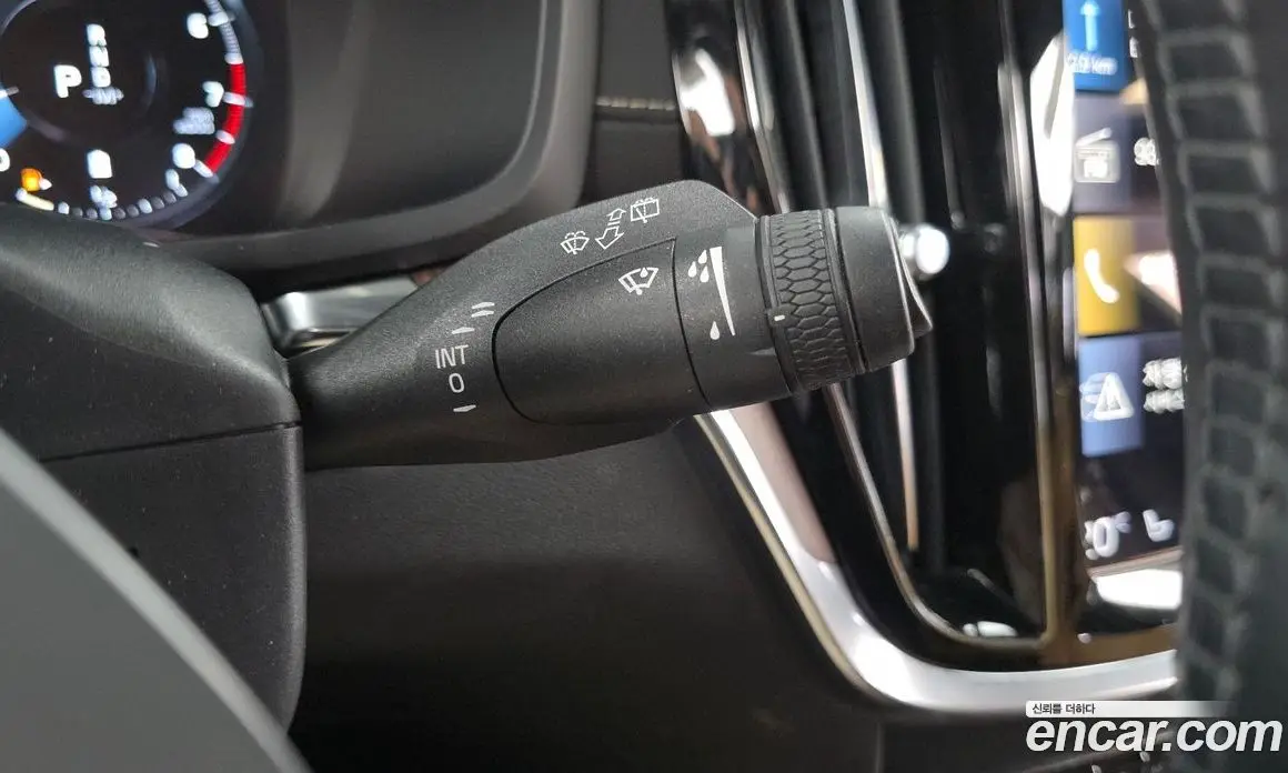 Volvo V60 2020 2.0 автомат (гидро), фото 30