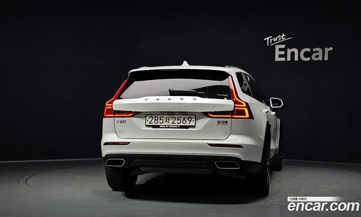 Volvo V60 2020 2.0 автомат (гидро), фото 4