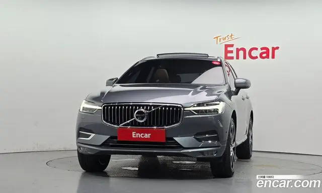 Volvo XC60 2018 2.0 автомат (гидро), миниатюра 3