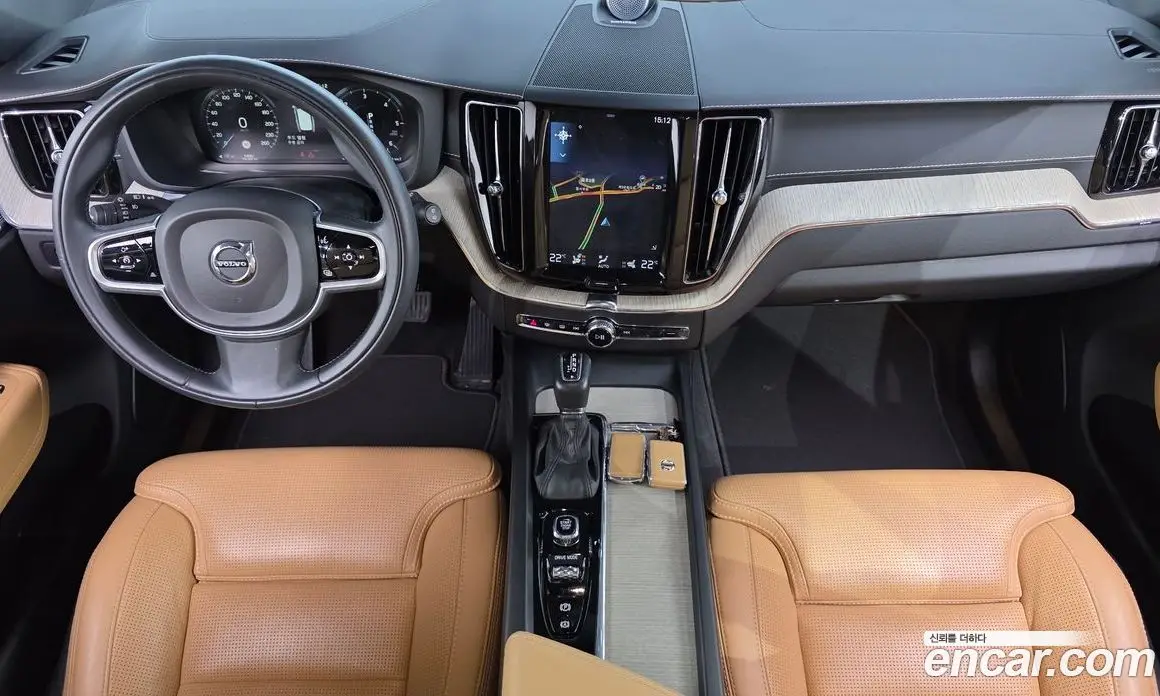 Volvo XC60 2018 2.0 автомат (гидро), фото 7