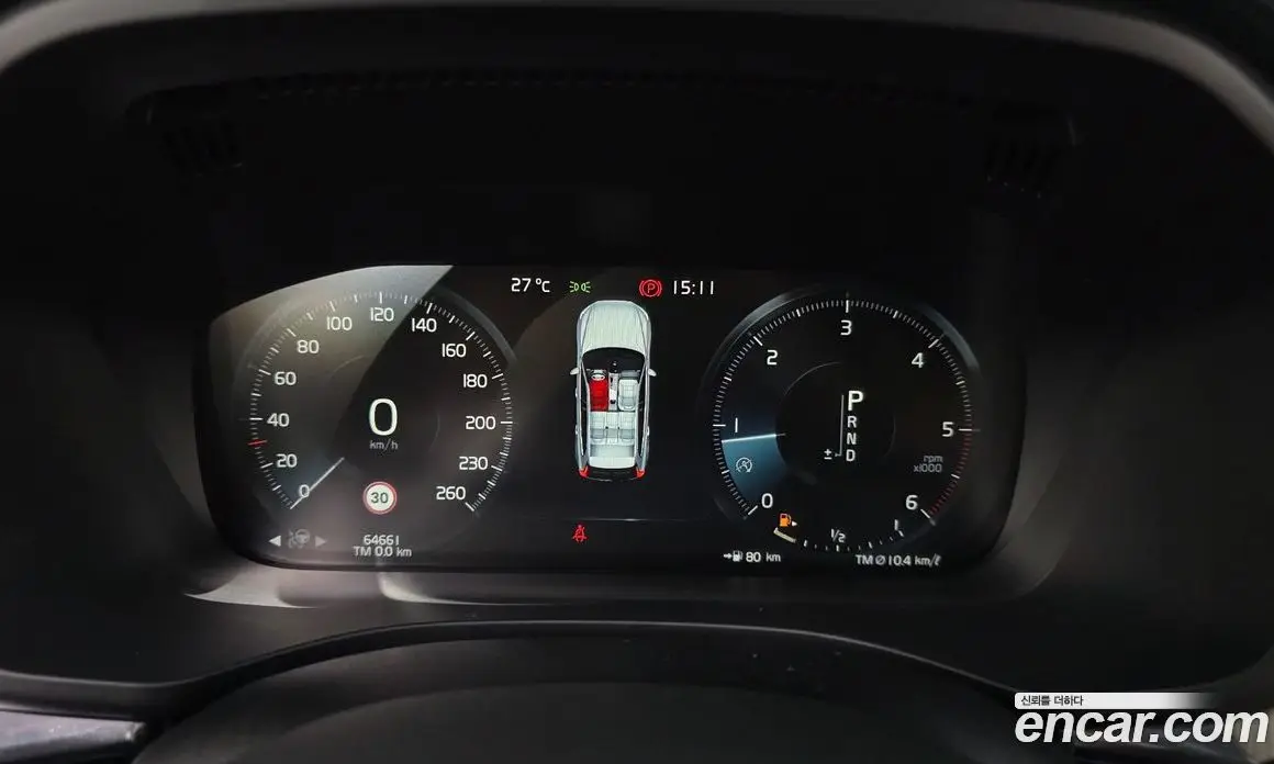 Volvo XC60 2018 2.0 автомат (гидро), фото 8