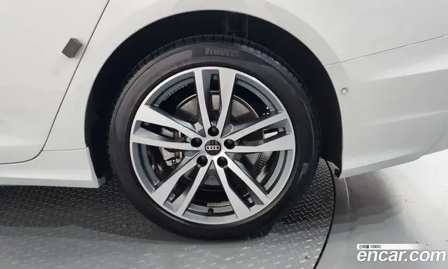 Audi A6 2022 2.0 автомат (гидро), миниатюра 7