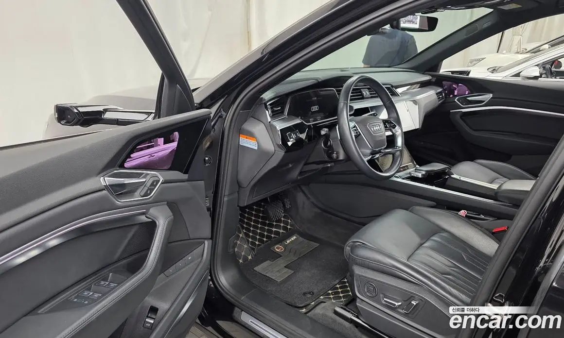 Audi e-tron 2021 0.2 автомат (гидро), фото 13