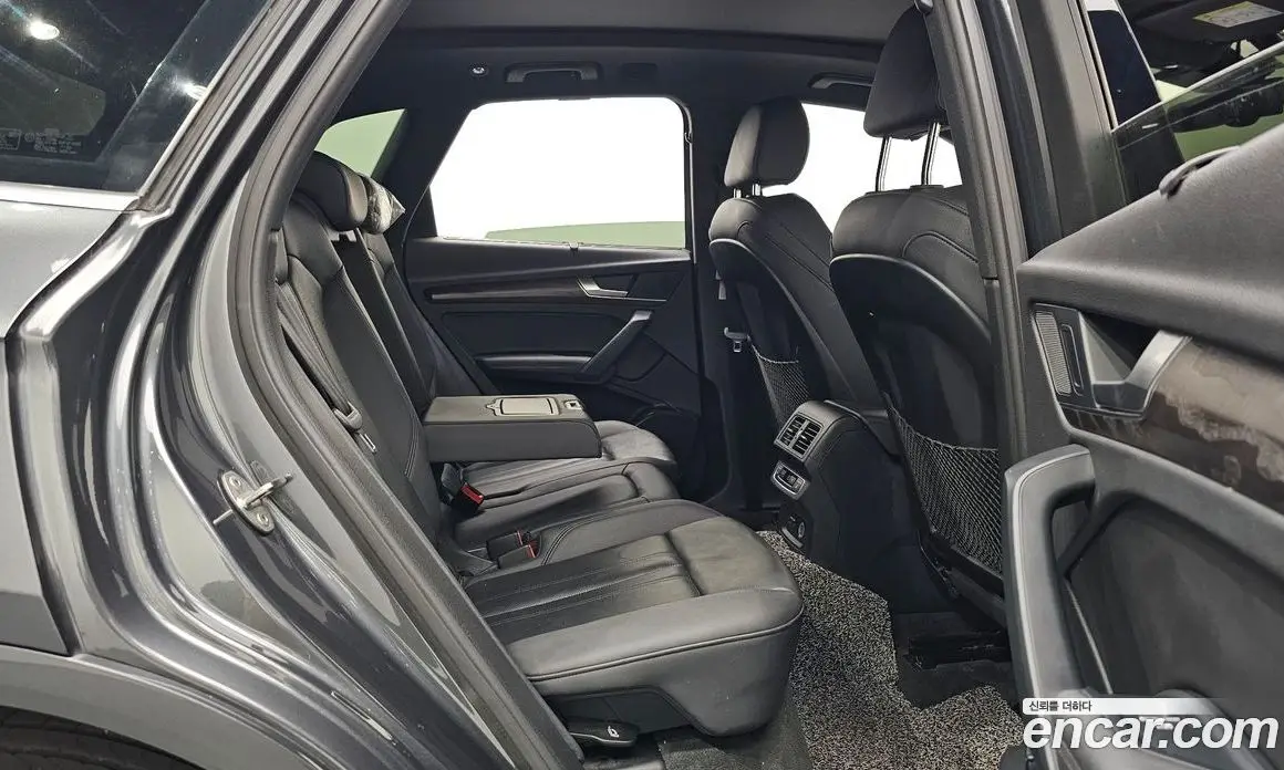 Audi Q5 2023 2.0 автомат (гидро), фото 17