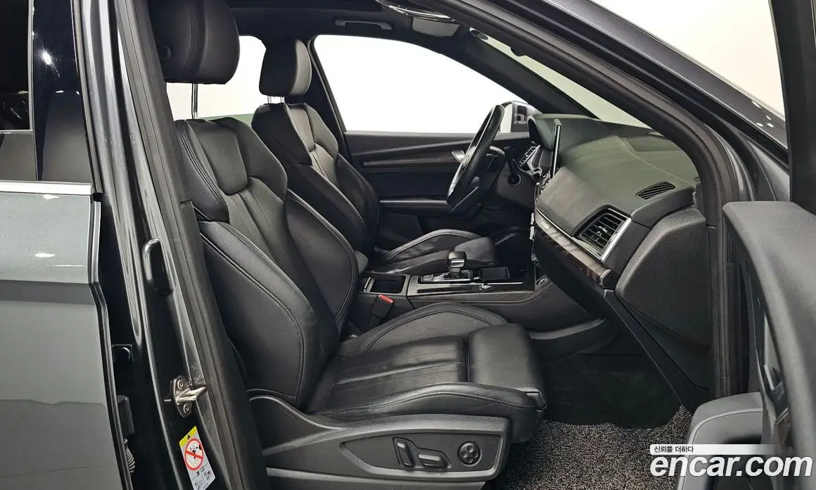 Audi Q5 2023 2.0 автомат (гидро), фото 18