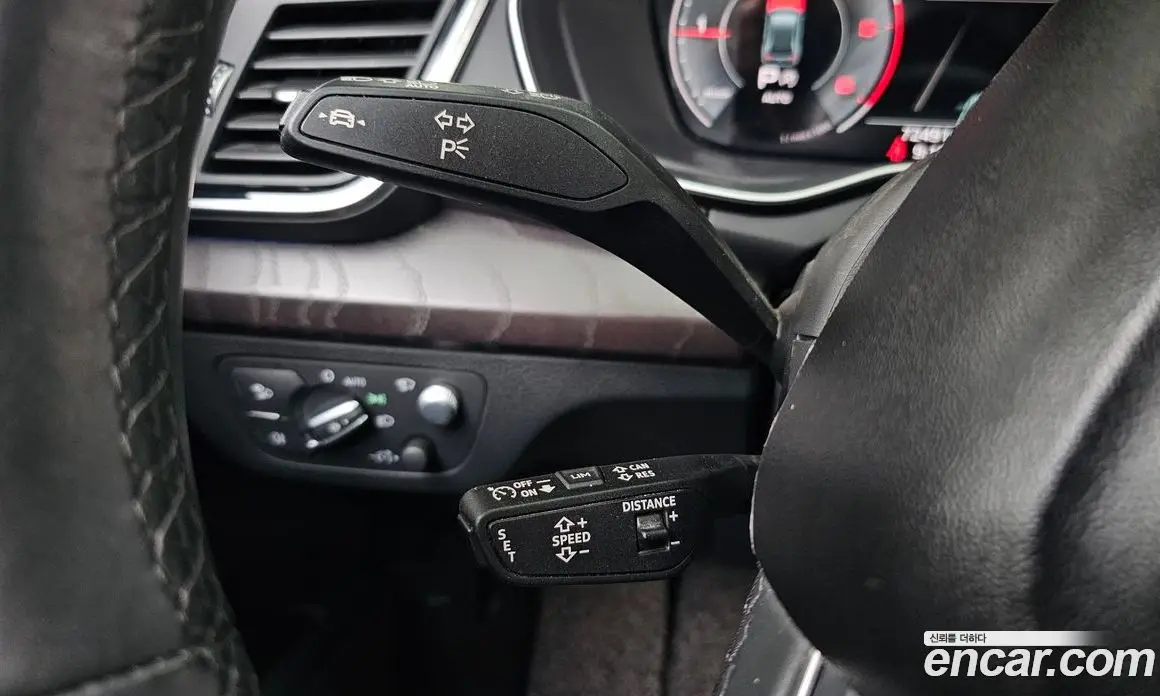 Audi Q5 2023 2.0 автомат (гидро), фото 21