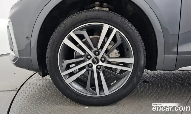 Audi Q5 2023 2.0 автомат (гидро), миниатюра 5