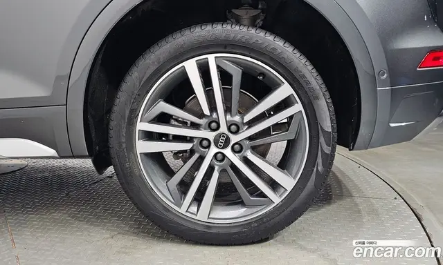 Audi Q5 2023 2.0 автомат (гидро), миниатюра 7