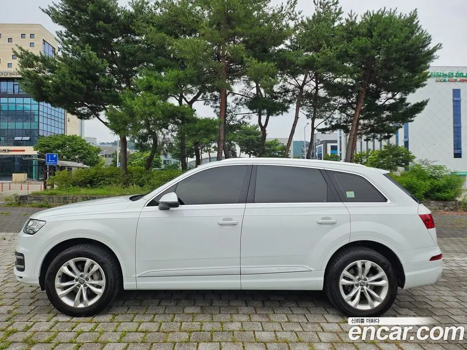 Audi Q7 2019 2.0 автомат (гидро), фото 4