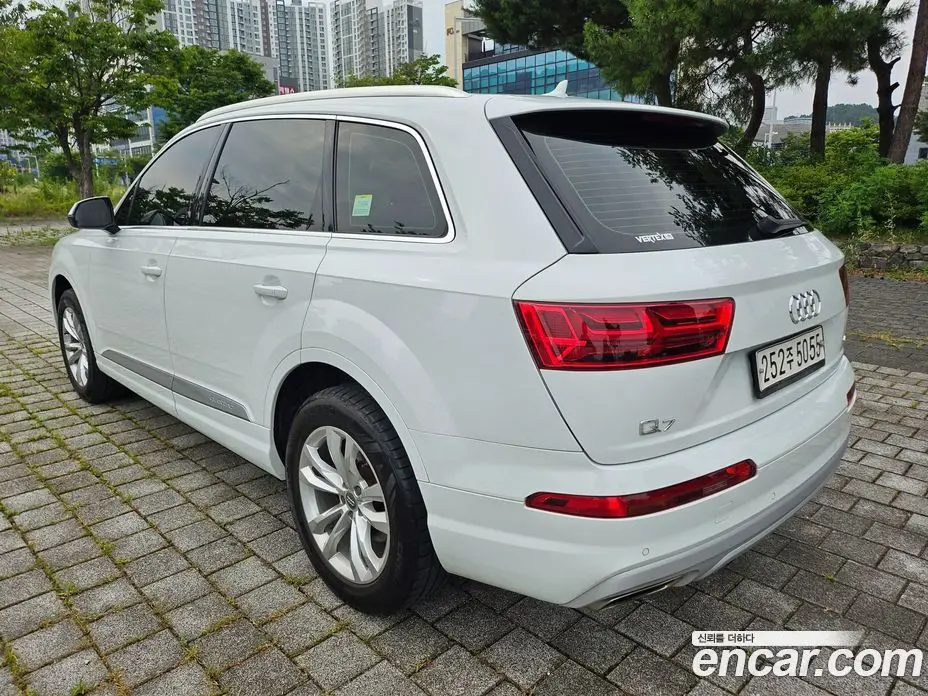 Audi Q7 2019 2.0 автомат (гидро), фото 5