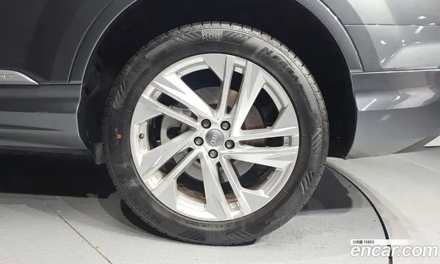 Audi Q7 2021 3.0 автомат (гидро), миниатюра 5