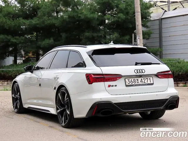 Audi RS6 2021 4.0 автомат (гидро), миниатюра 3