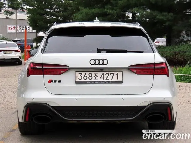 Audi RS6 2021 4.0 автомат (гидро), миниатюра 4