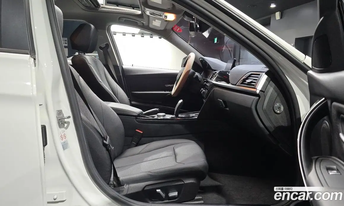 BMW 3 серия 2017 2.0 автомат (гидро), фото 16