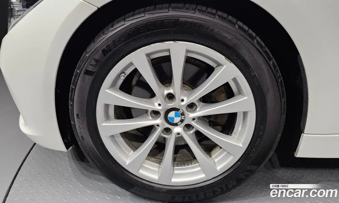 BMW 3 серия 2017 2.0 автомат (гидро), фото 5