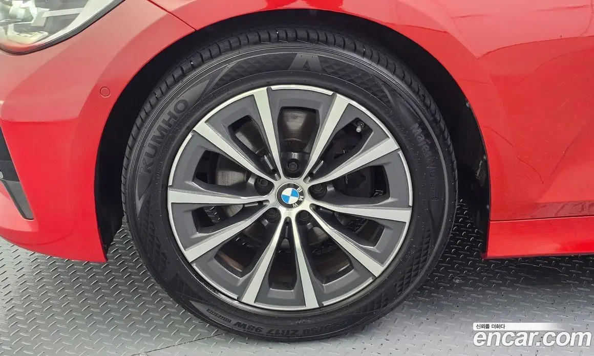 BMW 3 серия 2019 2.0 автомат (гидро), фото 5