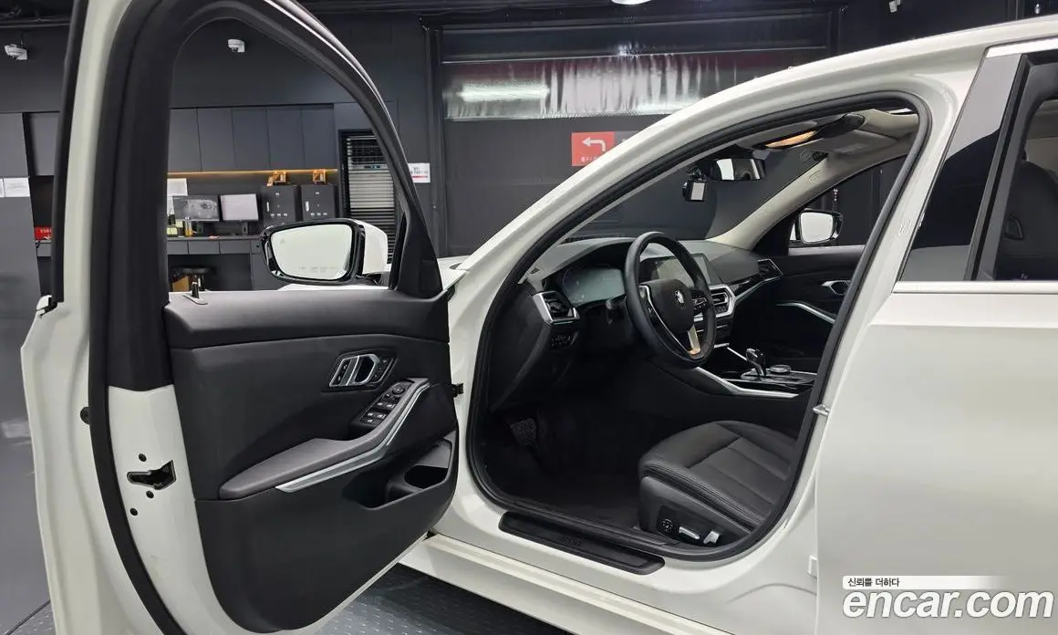 BMW 3 серия 2020 2.0 автомат (гидро), фото 12
