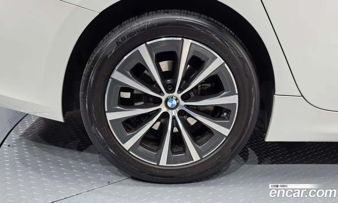 BMW 3 серия 2020 2.0 автомат (гидро), фото 4