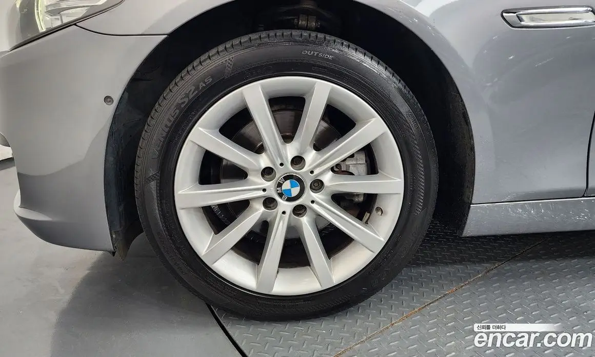 BMW 5 серия 2014 2.0 автомат (гидро), фото 5