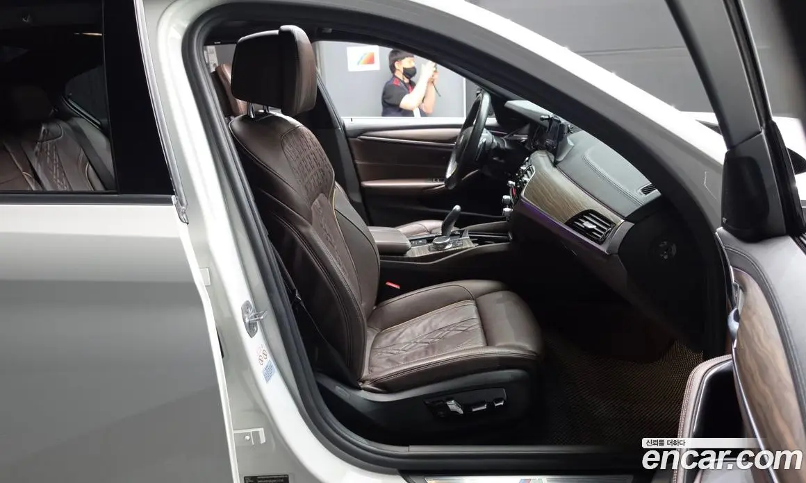 BMW 5 серия 2017 2.0 автомат (гидро), фото 17