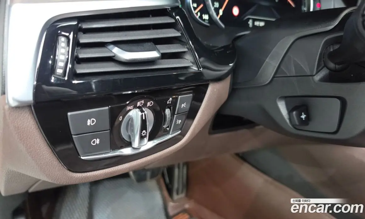BMW 5 серия 2017 2.0 автомат (гидро), фото 20