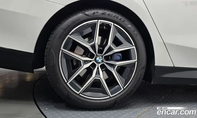 BMW 5 серия 2023 2.0 автомат (гидро), миниатюра 4