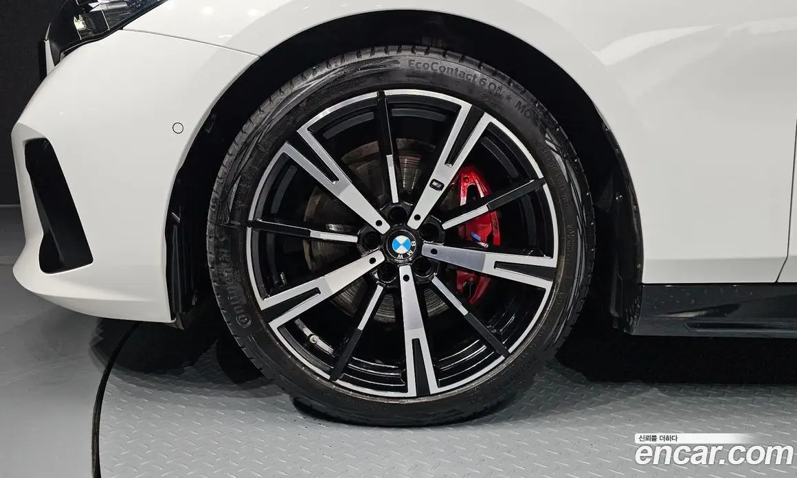 BMW 5 серия 2024 2.0 автомат (гидро), фото 5