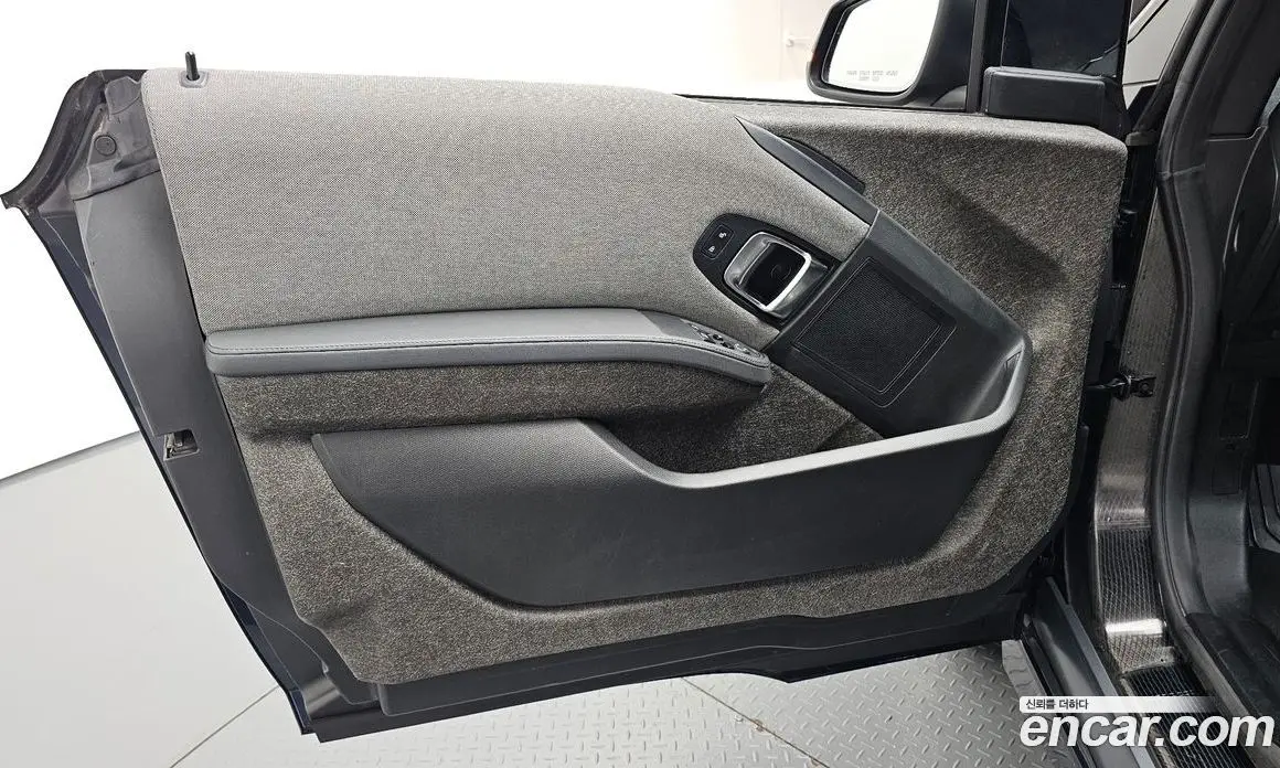 BMW i3 2018 автомат (гидро), фото 14