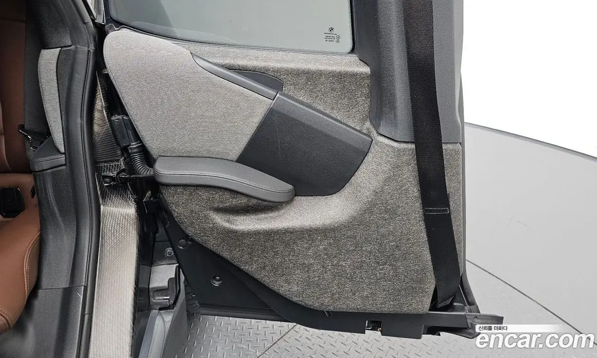 BMW i3 2018 автомат (гидро), фото 15
