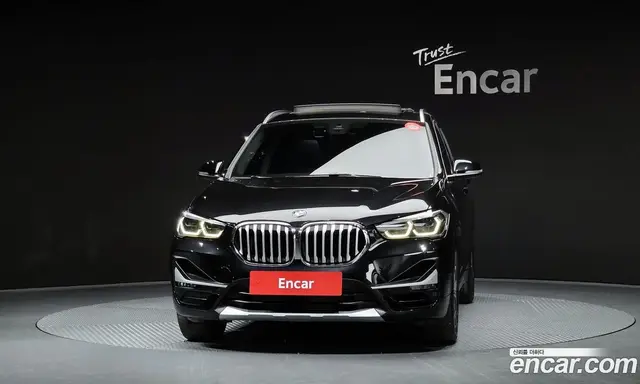 BMW X1 2022 2.0 автомат (гидро), миниатюра 3