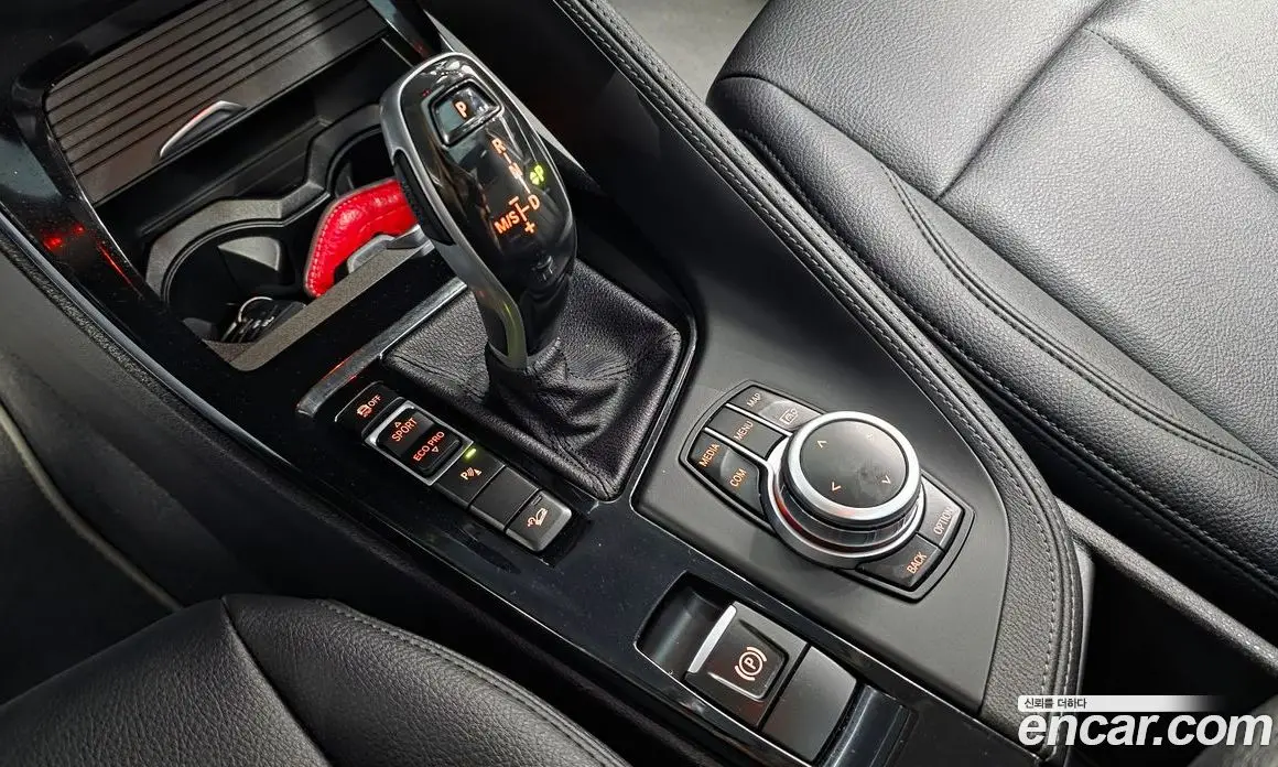 BMW X1 2022 2.0 автомат (гидро), фото 12