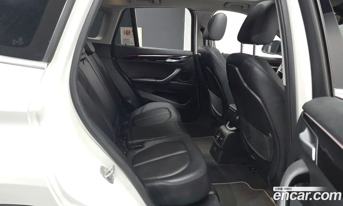 BMW X1 2022 2.0 автомат (гидро), фото 18