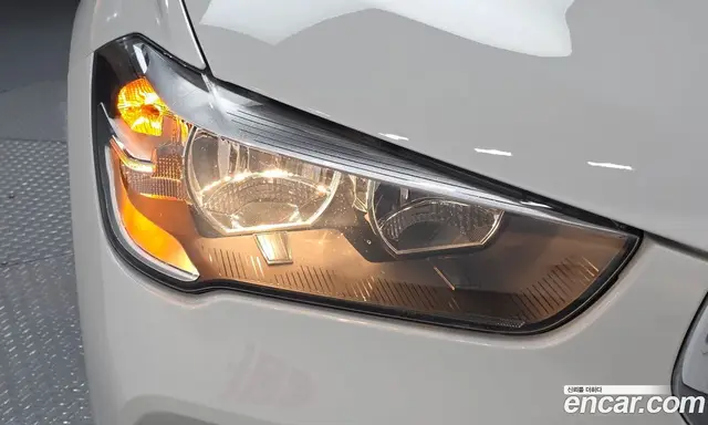 BMW X1 2022 2.0 автомат (гидро), миниатюра 8