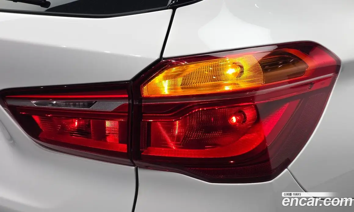 BMW X1 2022 2.0 автомат (гидро), фото 9