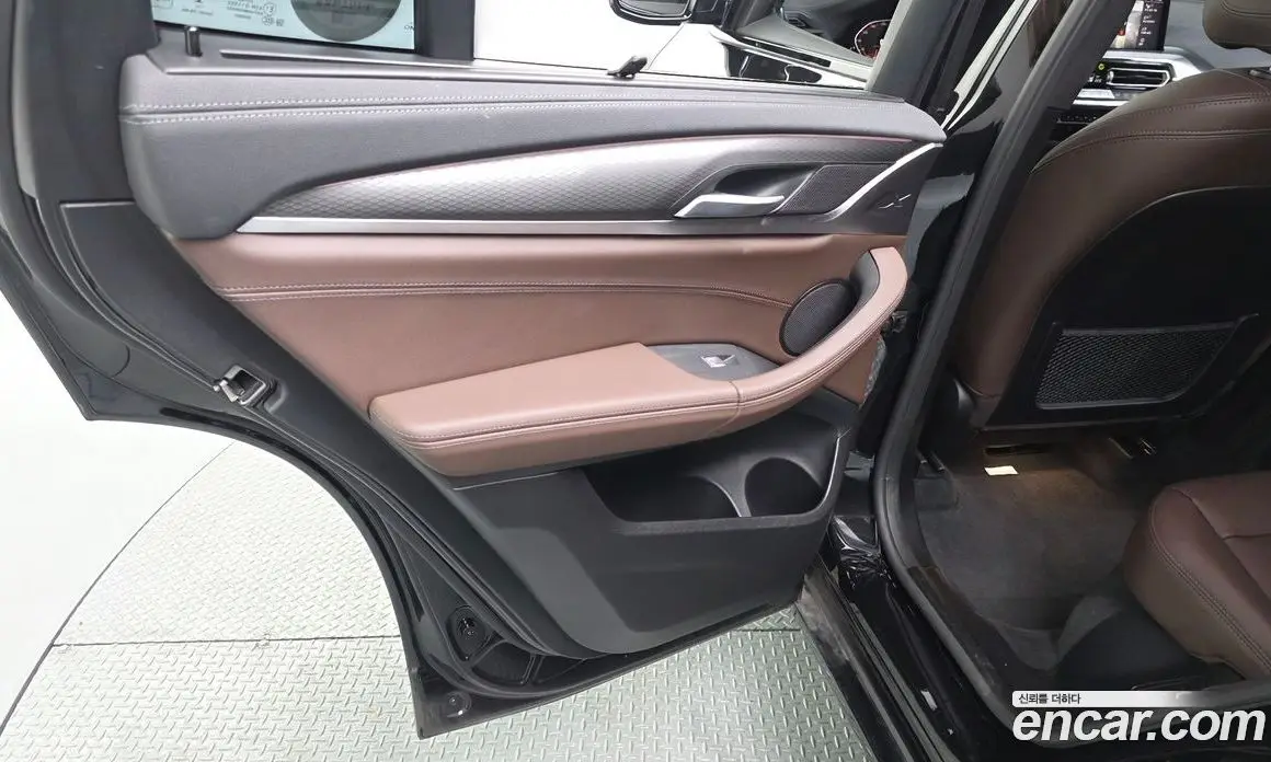 BMW X3 2024 2.0 автомат (гидро), фото 15