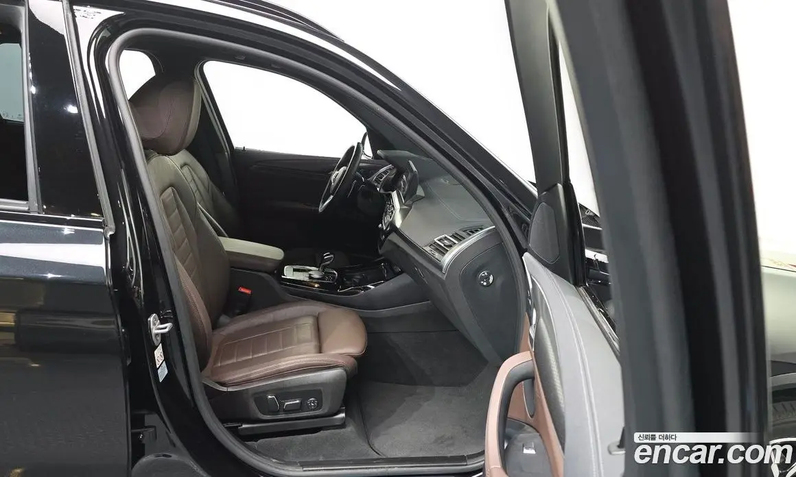 BMW X3 2024 2.0 автомат (гидро), фото 17